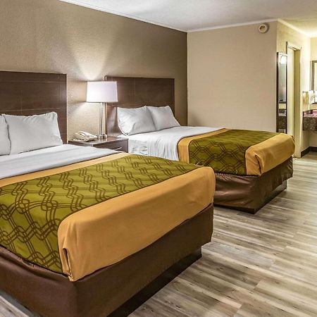 Econo Lodge Inn&Suites Newton Esterno foto