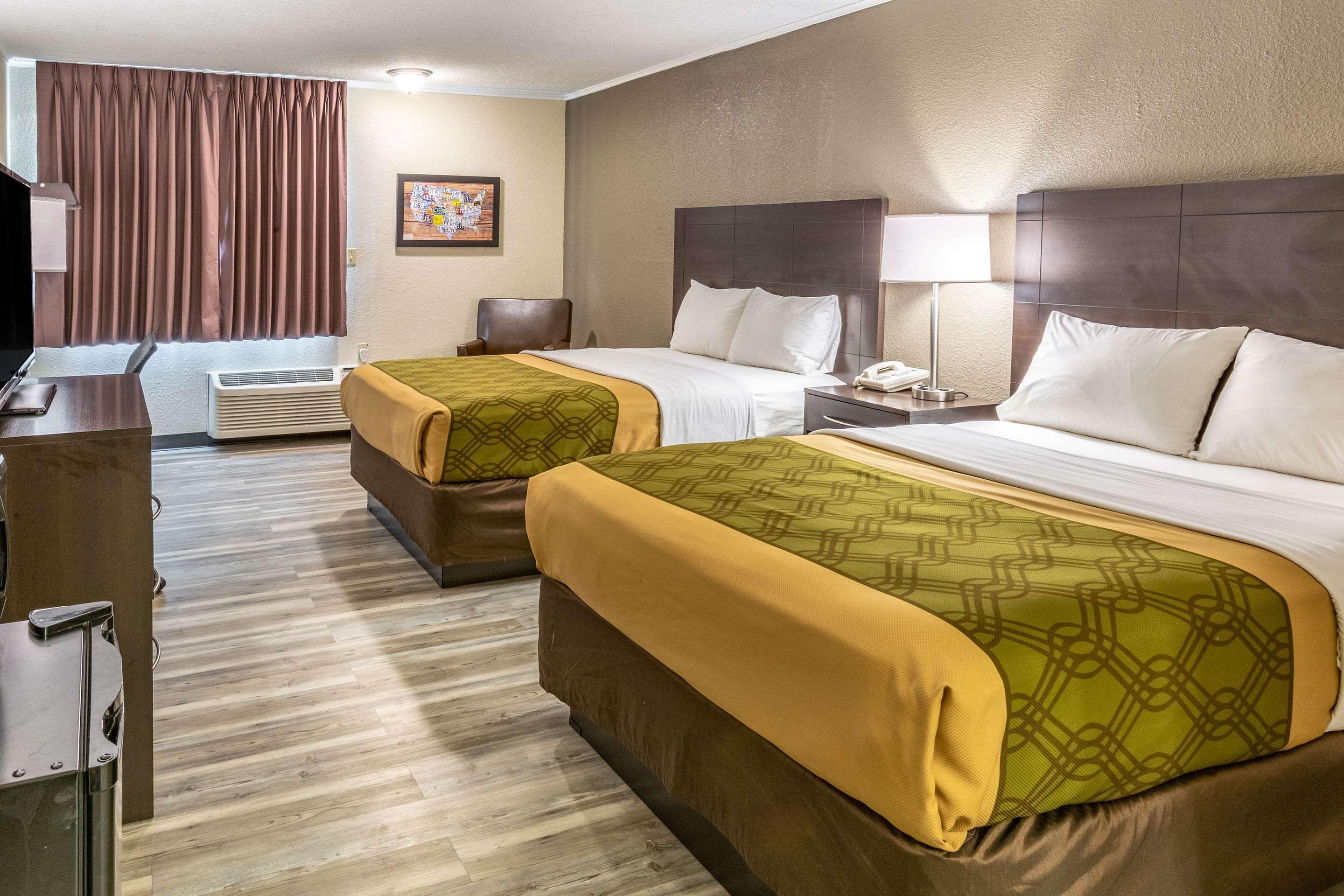 Econo Lodge Inn&Suites Newton Esterno foto