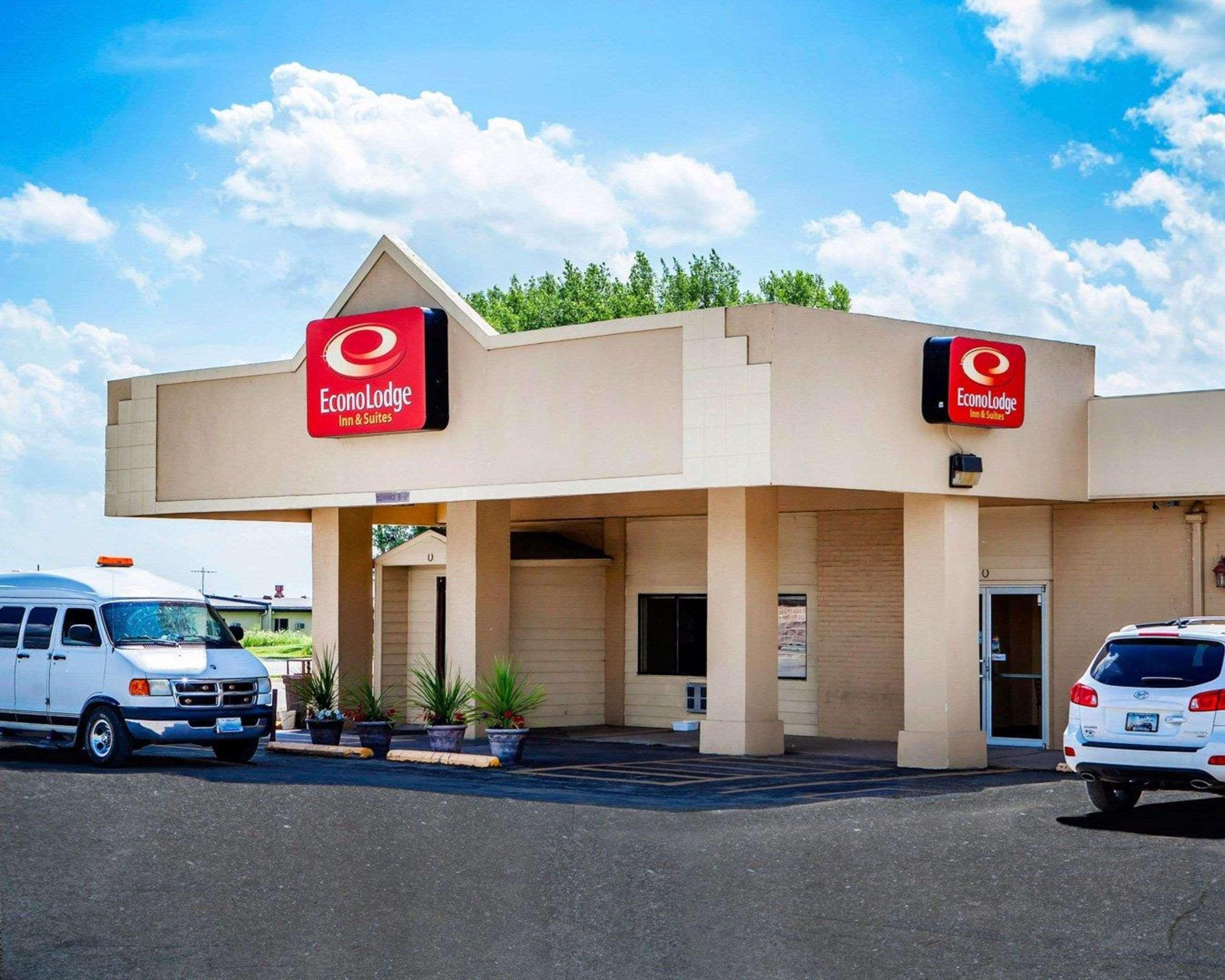 Econo Lodge Inn&Suites Newton Esterno foto