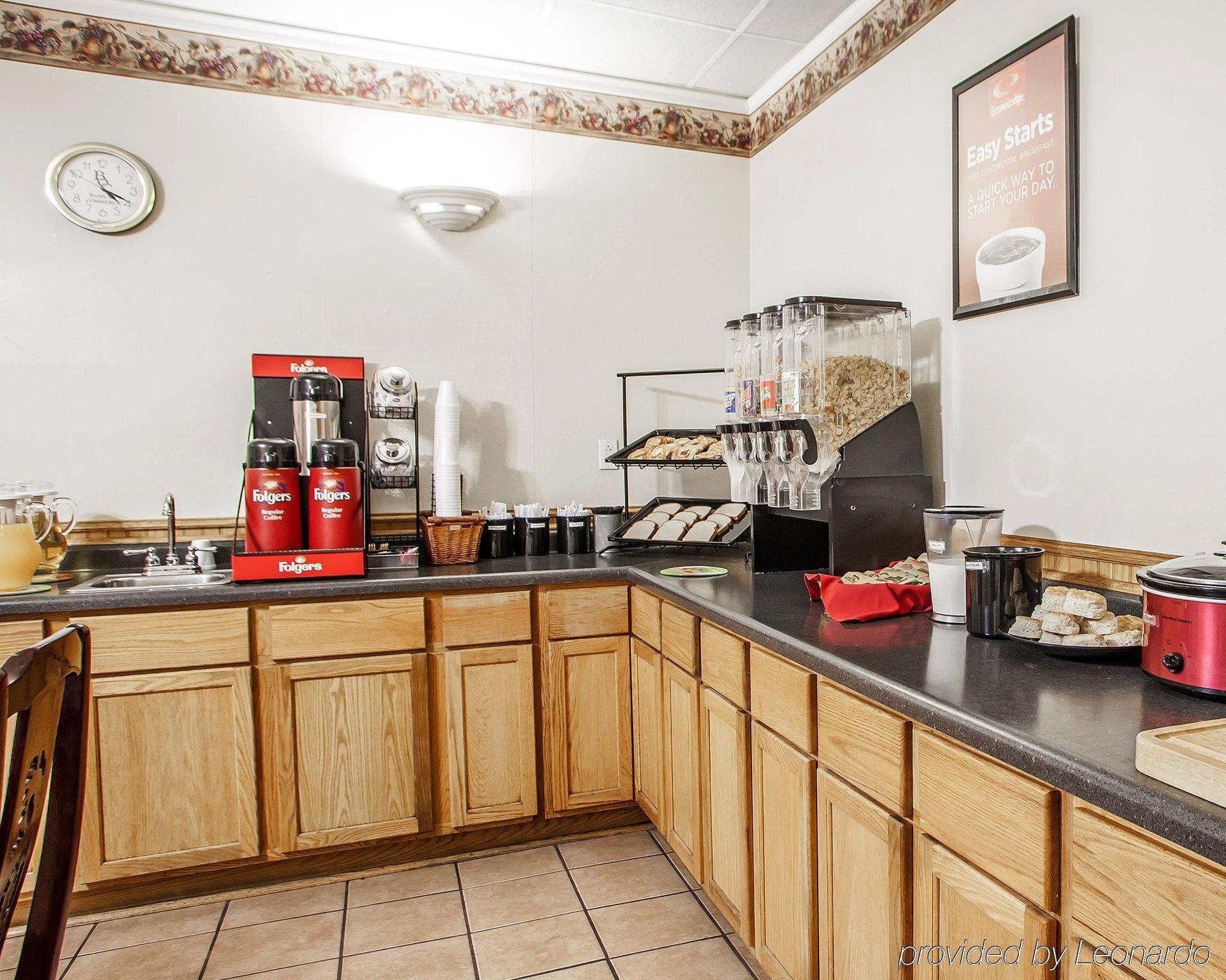 Econo Lodge Inn&Suites Newton Esterno foto