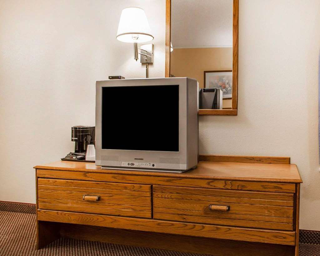 Econo Lodge Inn&Suites Newton Camera foto