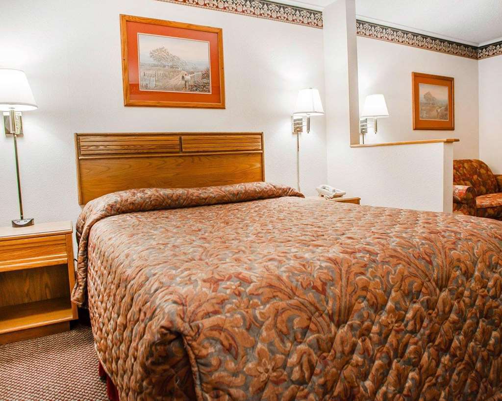 Econo Lodge Inn&Suites Newton Camera foto