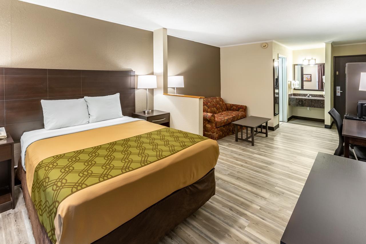 Econo Lodge Inn&Suites Newton Esterno foto